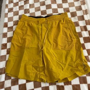 lululemon License to Train Short 7’